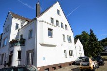 Seitenansicht 1 Vermietetes MFH mit 4 Wohneinheiten und Ausbaureserve für weitere 3 Wohneinheiten in Wassenberg