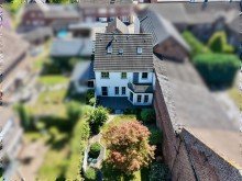 Luftaufnahme hinterer Bereich Großes Einfamilienhaus mit Garten und Doppelgarage am Ortsrand von Erkelenz-Kückhoven