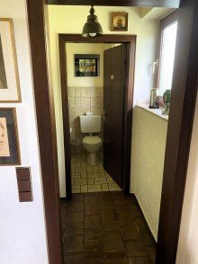 Gäste-WC Sanierungsbedürftiges Einfamilienhaus mit seperater Einliegerwohnung in Hückelhoven-Ratheim