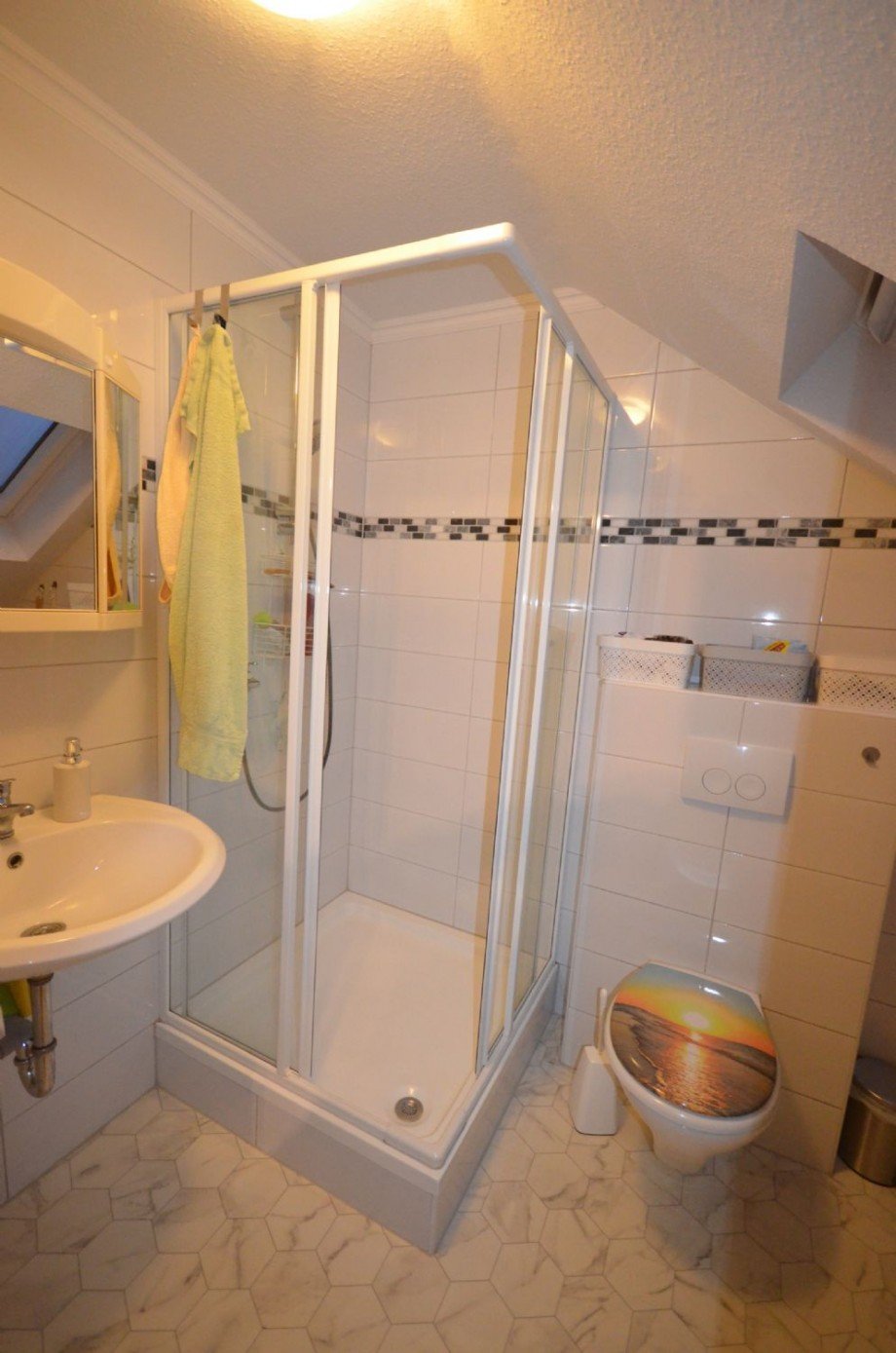 Badezimmer DG Mehrfamilienhaus Hückelhoven-Ratheim