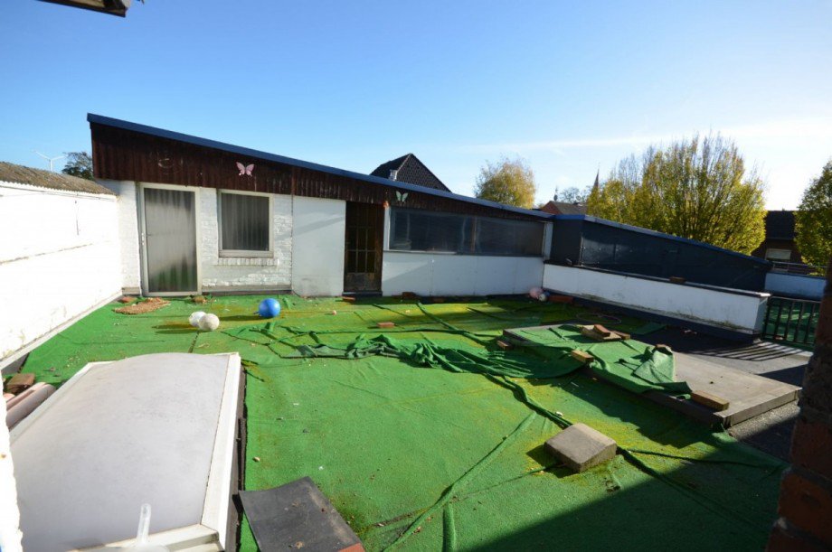 Wohnung 1. OG, Dachterrasse Wohn- / Gesch�ftshaus H�ckelhoven