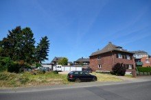  Sanierungsbed�rftiges Einfamilienhaus mit 5 Garagen und Baugrund in H�ckelhoven-Hilfarth