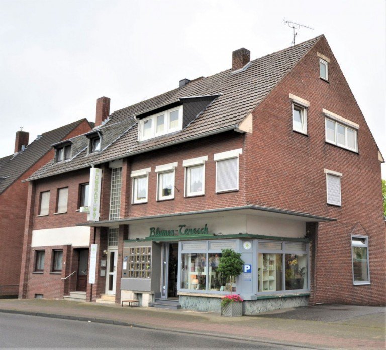 Front H�ckelhoven Mehrfamilienhaus Kapitalanlage - Mehrfamilienhaus mit Ladenlokal in zentraler Lage von H�ckelhoven