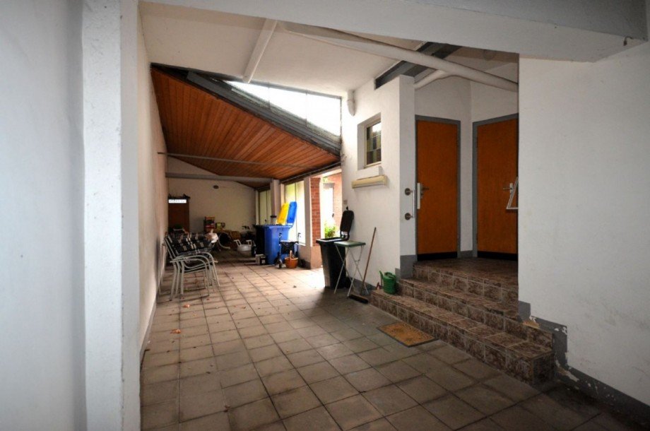 Überdachte Einfahrt / PKW Stellplätze Bild 1 Einfamilienhaus Hückelhoven-Ratheim