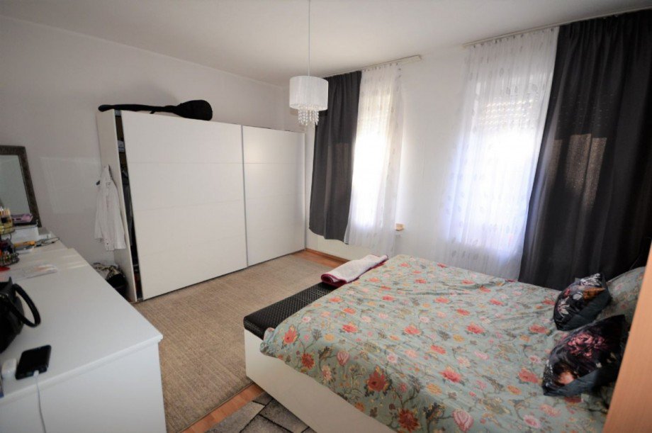 Wohnung 1. OG, Zimmer 3 Wohn- / Gesch�ftshaus H�ckelhoven