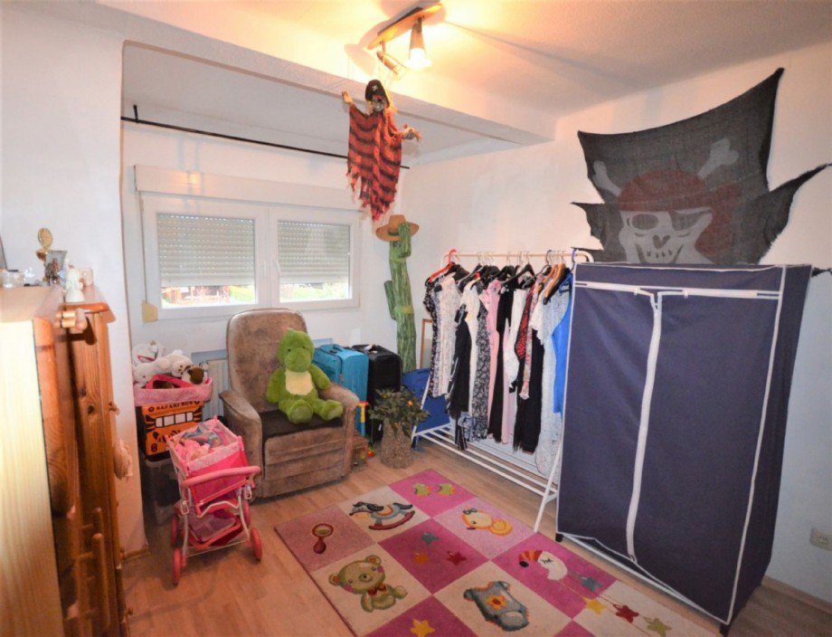 Zimmer 2 OG Reihenhaus H�ckelhoven-Ratheim