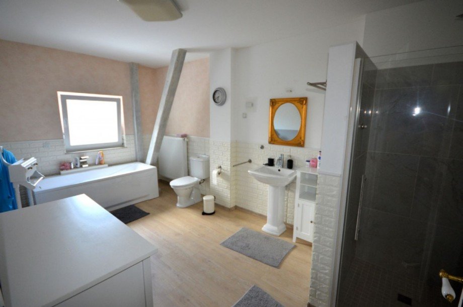 Haus 2 - OG - Badezimmer 2 Mehrfamilienhaus Hückelhoven-Ratheim