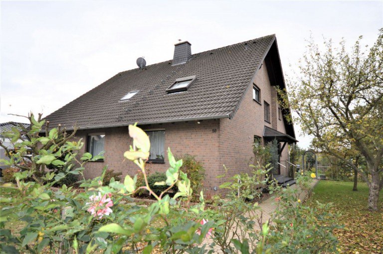 Front H�ckelhoven-Ratheim Etagenwohnung Gepflegte 4-Zimmerwohnung mit Balkon in ruhiger Lage von H�ckelhoven-Ratheim