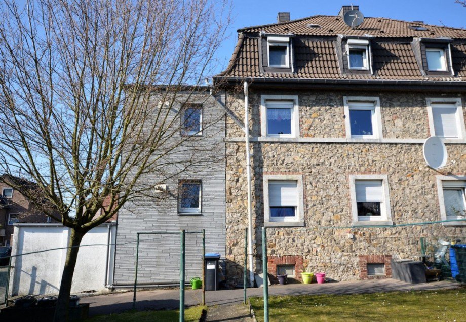 R�ckansicht Mehrfamilienhaus Stolberg