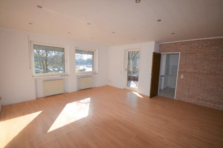 Wohn-/ Essbereich Bild 1 Etagenwohnung Heinberg-Oberbruch