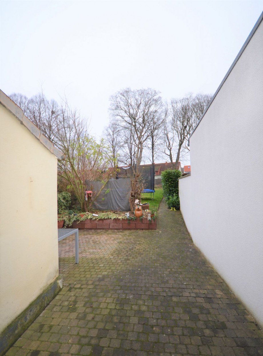Au�enbereich Bild 2 Reihenhaus H�ckelhoven-Ratheim