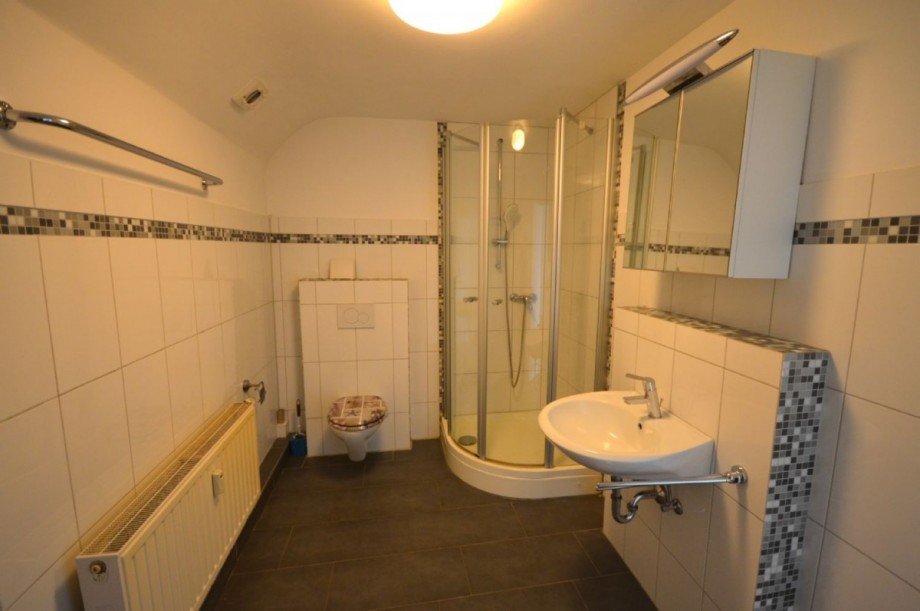 OG Badezimmer Doppelhaush�lfte Heinsberg-Porselen