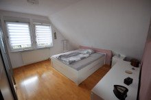 Wohnung OG: Zimmer 2 Kapitalanlage oder Mehrgenerationenhaus - Zweifamilienhaus in ruhiger Lage von Hückelhoven