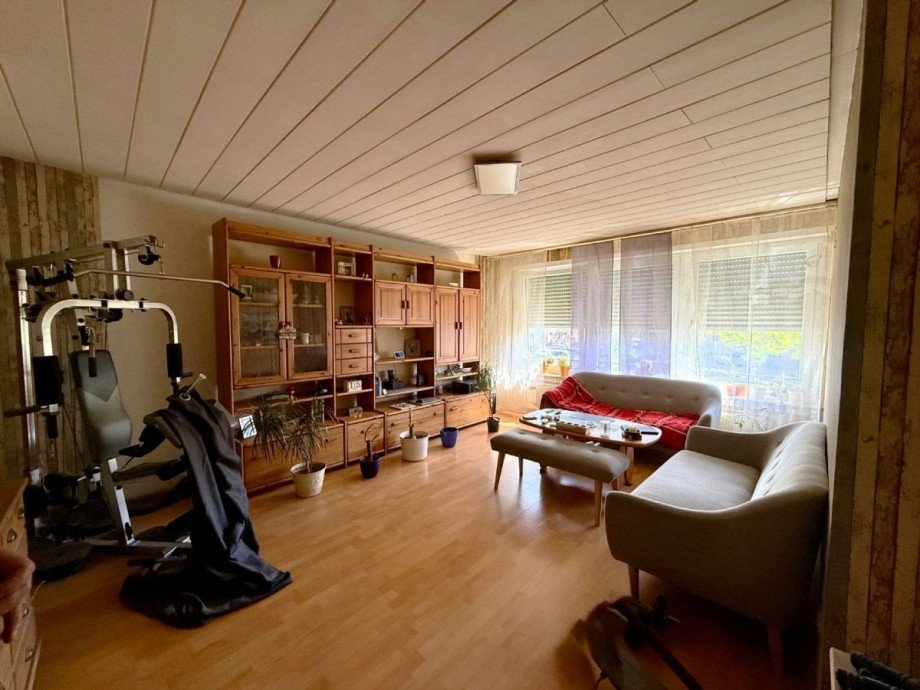 Wohnung 2: Wohnzimmer Zweifamilienhaus Erkelenz-Kückhoven