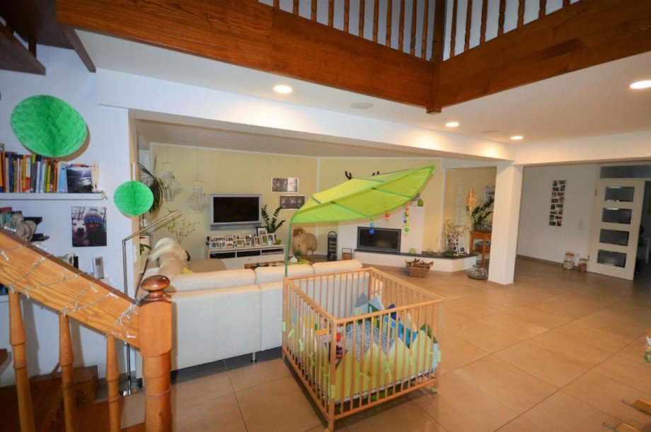 Wohn-/Essbereich mit offener K�che und Zugang zur Dachterrasse und zum Garten Bild 2 Etagenwohnung H�ckelhoven - Doveren