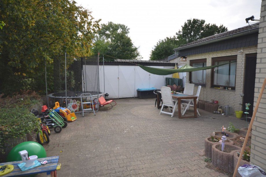 Wohneinheit 2 - Au�enbereich zur Wohnung Bild 2 Mehrfamilienhaus H�ckelhoven-Doveren