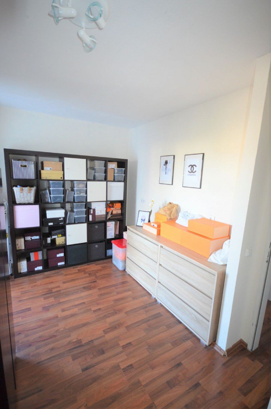Zimmer 3/ Durchgangszimmer OG mit Zugang zum Balkon Einfamilienhaus M�nchengladbach