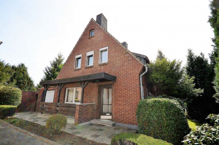 Front H�ckelhoven Einfamilienhaus F�r Handwerker! Freistehendes Einfamilienhaus mit Garten in H�ckelhoven