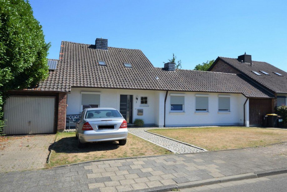 Front Einfamilienhaus Heinsberg