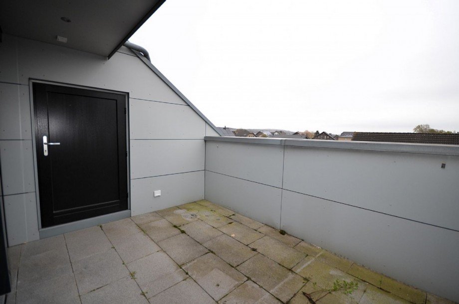 Dachterrasse mit Abstellraum Bild 1 Dachgeschosswohnung Wassenberg-Orsbeck