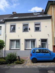 Front Geräumige 2-Zimmer-Wohnung in modernisiertem Altbau in Wassenberg