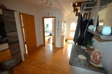 Wohnung OG: Diele Bild 2 Kapitalanlage oder Mehrgenerationenhaus - Zweifamilienhaus in ruhiger Lage von Hückelhoven