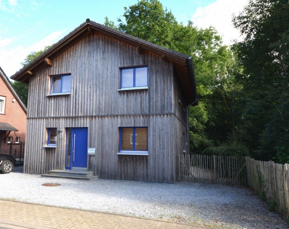 Front Einfamilienhaus Hückelhoven-Kleingladbach