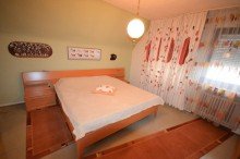 Elternzimmer Freistehendes Einfamilienhaus mit Garten und Garage in Wegberg-Merbeck