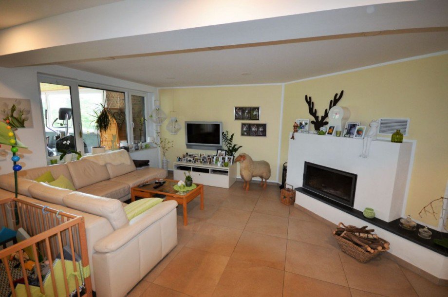 Wohn-/Essbereich mit offener K�che und Zugang zur Dachterrasse und zum Garten Bild 3 Etagenwohnung H�ckelhoven - Doveren