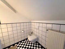 Wohnhaus - DG - Badezimmer Bild 2 Großzügiges, modernes Einfamilienhaus mit zusätzlicher Gewerbefläche in Hückelhoven-Ratheim