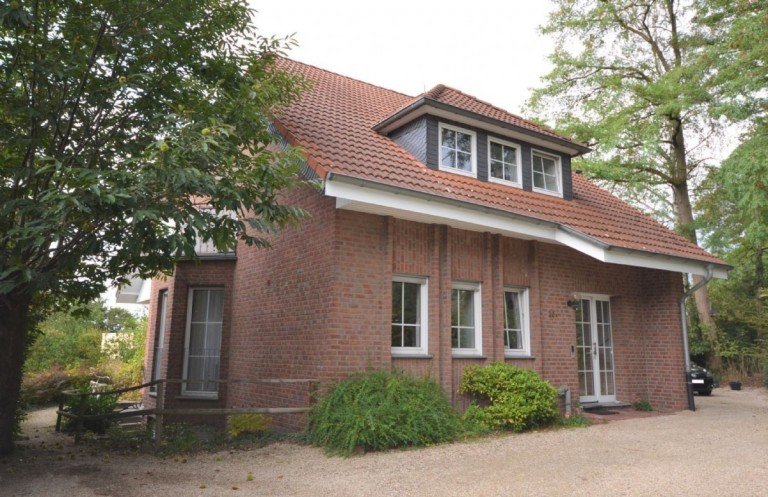 Frontbild Wassenberg Etagenwohnung Attraktive 3-Zimmer-Maisonettewohnung mit Blick ins Gr�ne mit Balkon in der N�he der Burg Wassenberg
