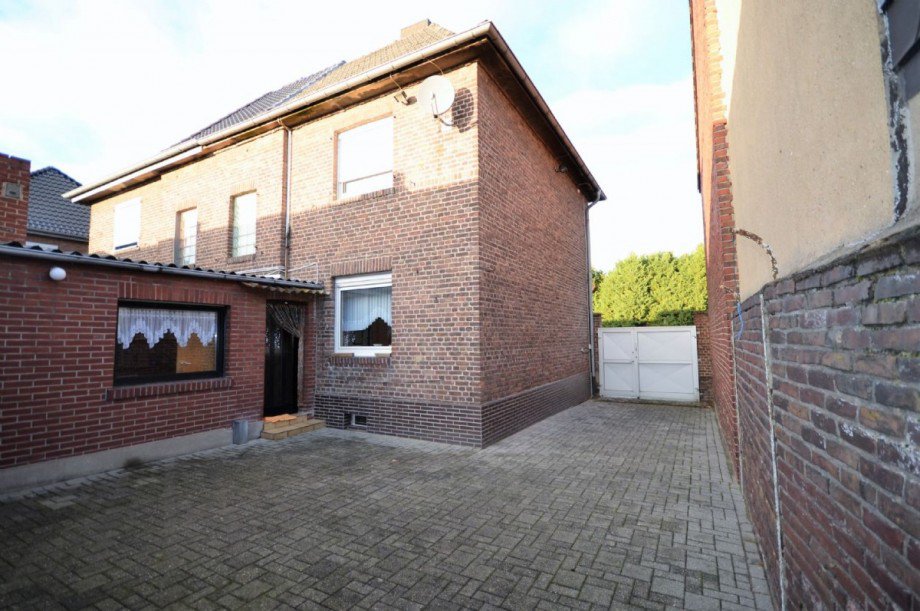 Innenhof Bild 2 Doppelhaush�lfte H�ckelhoven-Hilfarth