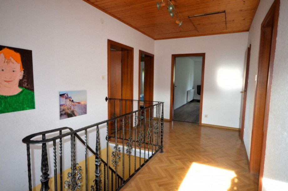 Flur OG Bild 1 Einfamilienhaus H�ckelhoven-Schaufenberg