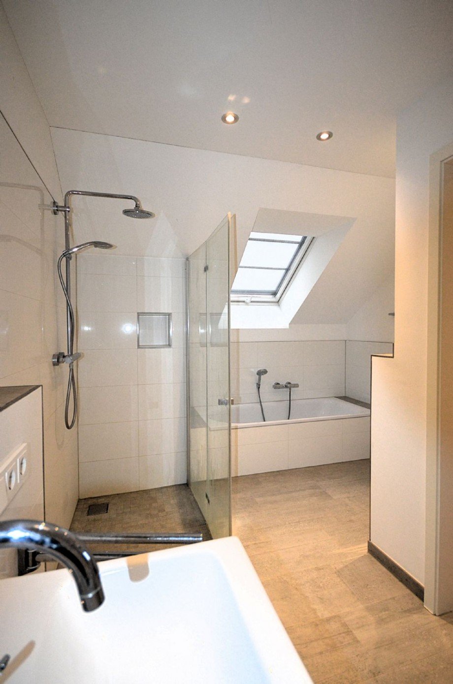 Badezimmer Bild 2 Dachgeschosswohnung Wassenberg-Orsbeck