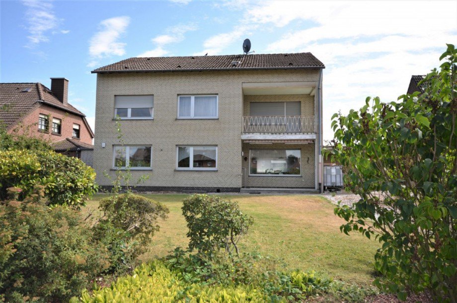 R�ckansicht Einfamilienhaus H�ckelhoven