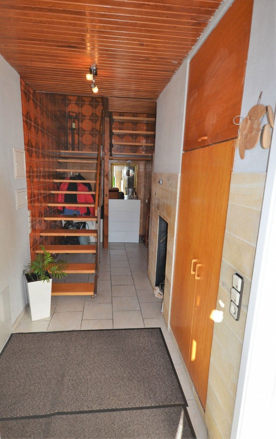 Diele 1 EG Bild 2 Einfamilienhaus M�nchengladbach