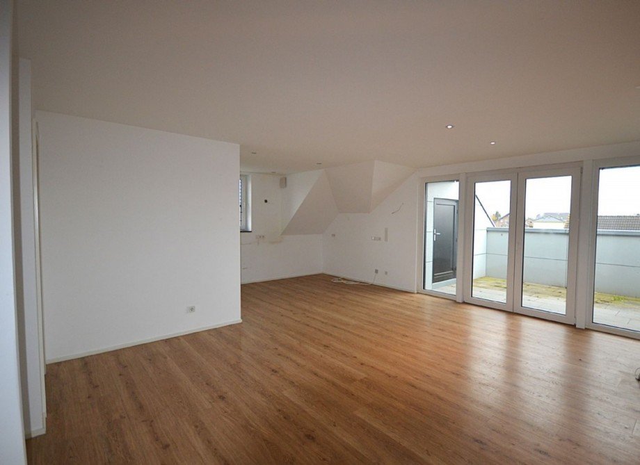 Wohn-Essbereich mit offener Küche Bild 4 Dachgeschosswohnung Wassenberg-Orsbeck
