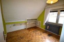 OG Zimmer 1 Einfamilienhaus mit Werk- und Lagerhallen in Alleinlage von Hückelhoven-Doveren