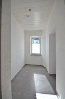Wohnung EG - Ankleidebereich Vermietetes MFH mit 4 Wohneinheiten und Ausbaureserve für weitere 3 Wohneinheiten in Wassenberg
