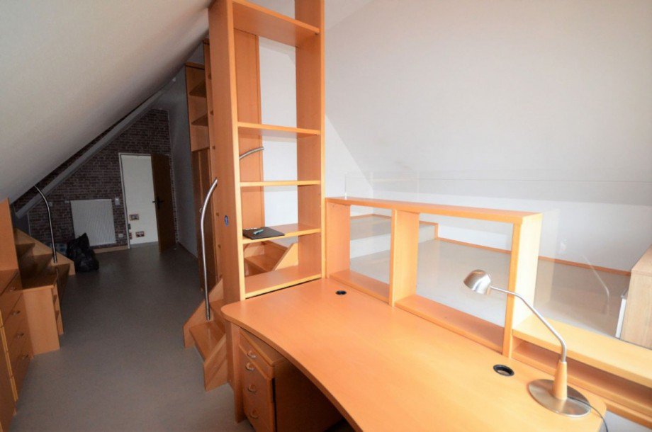 Zimmer DG (Spitzboden) Bild 2 Einfamilienhaus H�ckelhoven-Baal