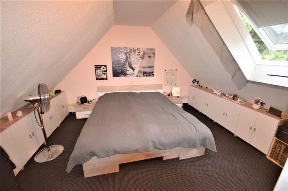 Haus 2 / Wohneinheit 2 - Zimmer OG Mehrfamilienhaus H�ckelhoven-Baal
