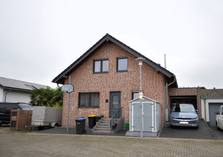 Front Einfamilienhaus Erkelenz-Venrath