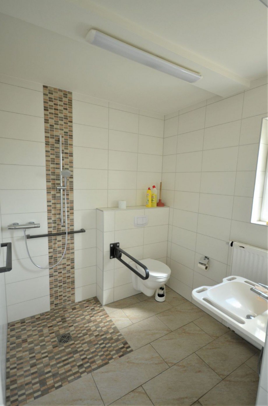 barrierefreies Bad EG Einfamilienhaus H�ckelhoven