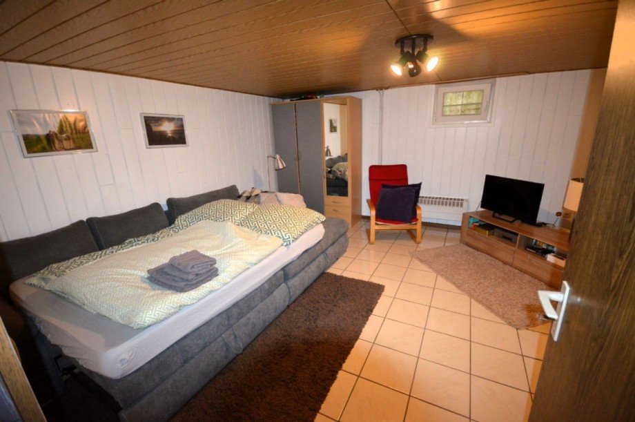 Wohnung EG: Zimmer im KG Zweifamilienhaus Hückelhoven