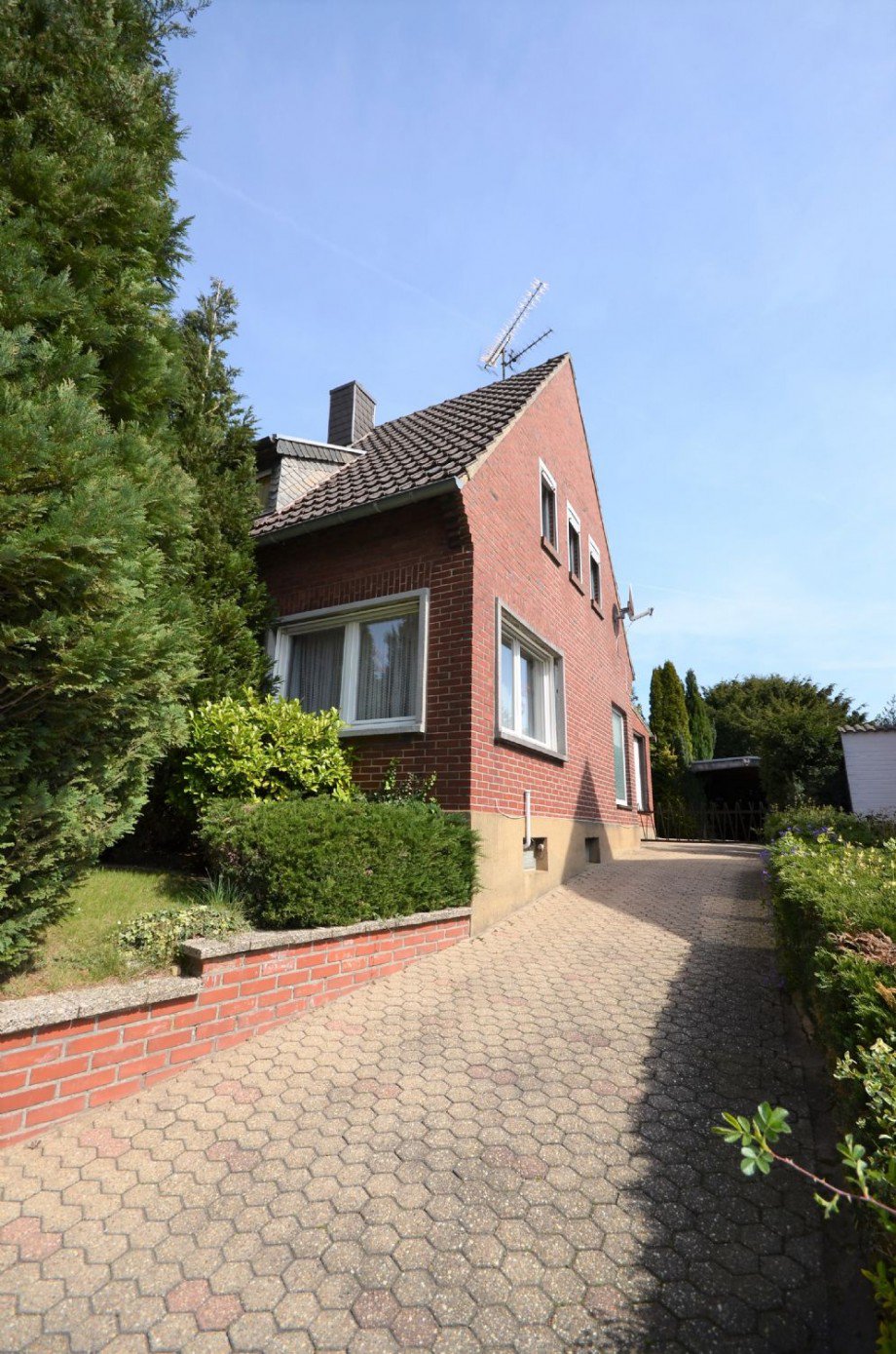 Seitenansicht Einfamilienhaus H�ckelhoven