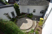 Blick in den Innenhof Bild 1 Gepflegtes Zweifamilienhaus in ruhiger Lage von Heinsberg-Porselen