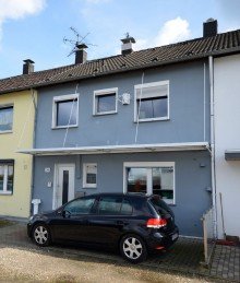 Front Modernisiertes Reihenmittelhaus mit Garage in ruhiger Wohnlage in Wassenberg-Myhl