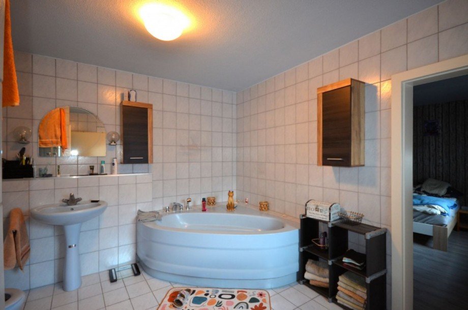 Badezimmer OG Bild 1 Zweifamilienhaus Heinsberg-Porselen