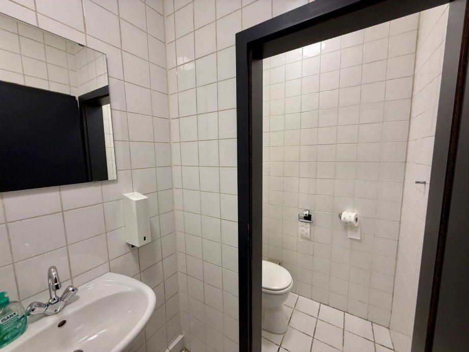 WC-Anlage Bild 1 Einfamilienhaus Hückelhoven-Ratheim