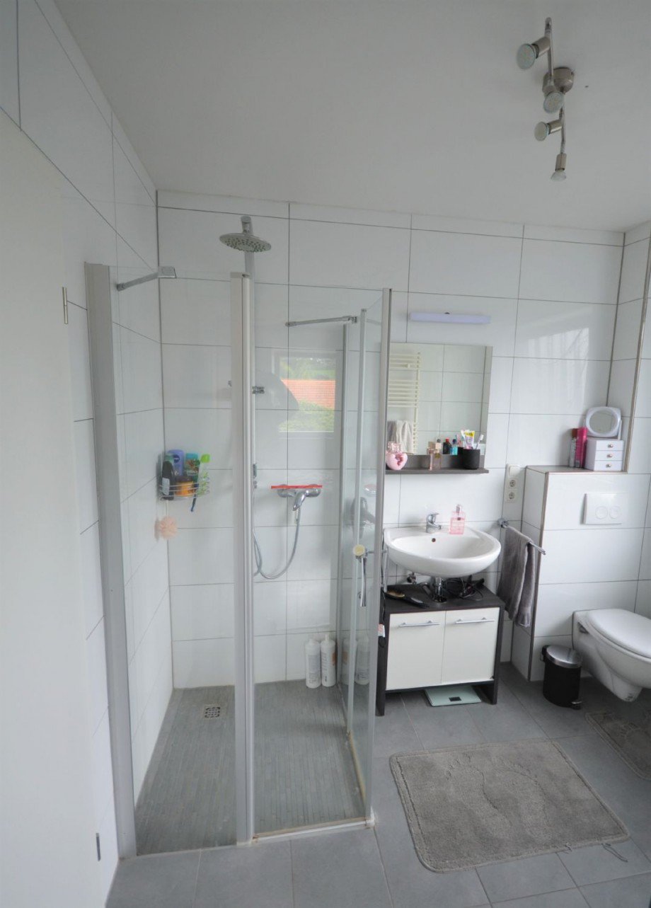Bad 1. OG, Bild 2 Etagenwohnung Wassenberg